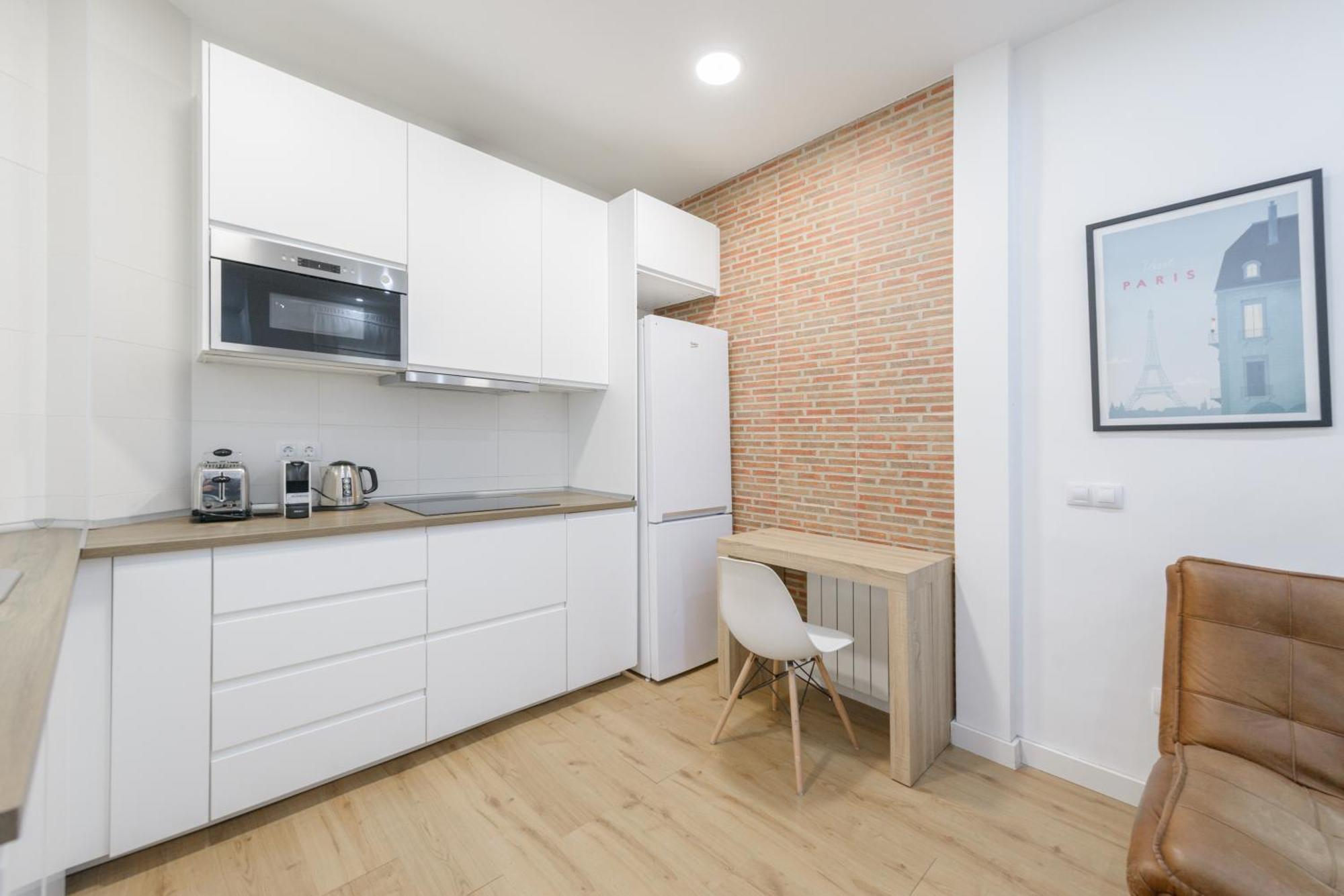 Avila Calle, Precioso Estudio En Santiago Bernabeu-Estrecho En Segundo Piso Sin Ascensor Apartment Madrid Exterior foto