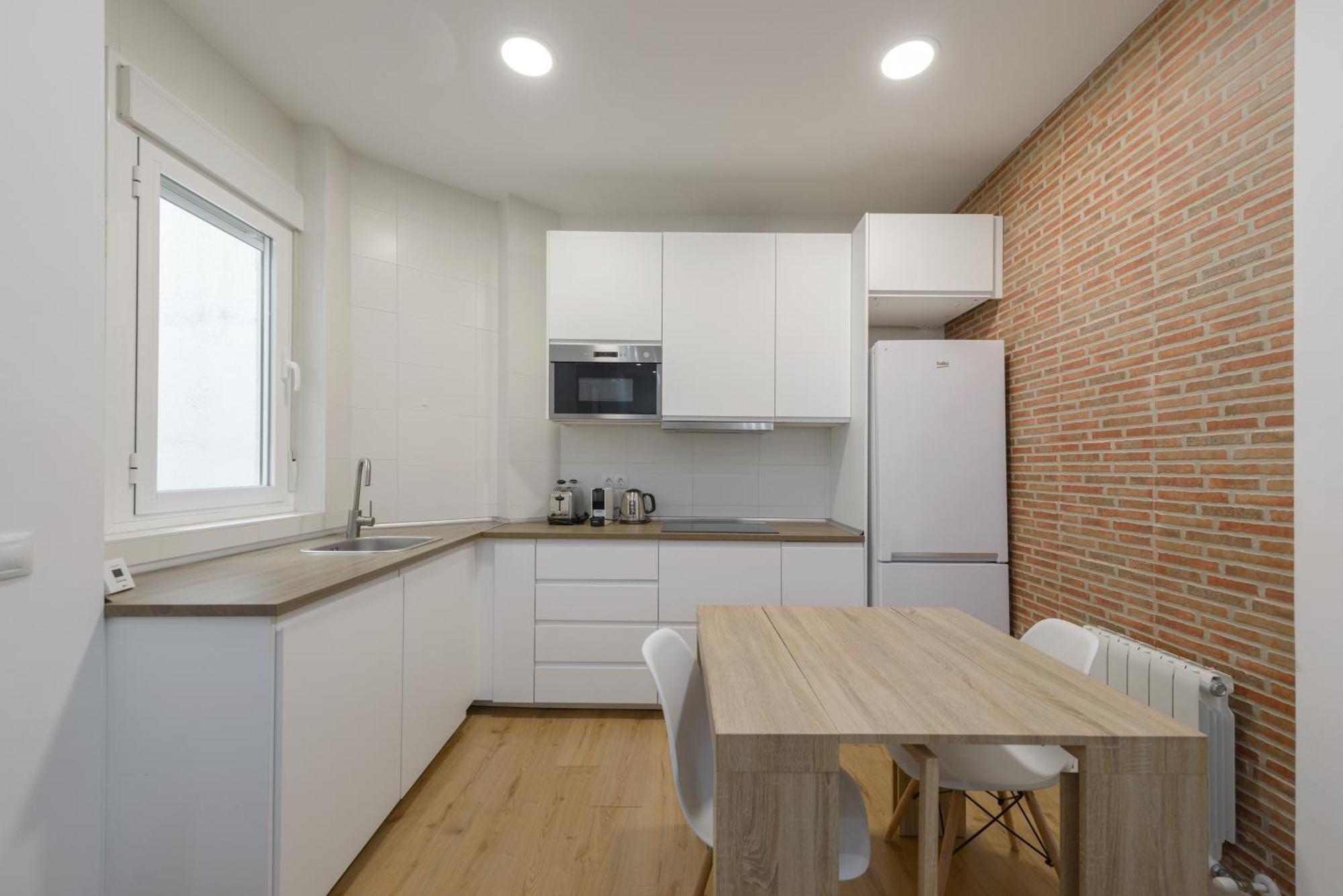 Avila Calle, Precioso Estudio En Santiago Bernabeu-Estrecho En Segundo Piso Sin Ascensor Apartment Madrid Exterior foto
