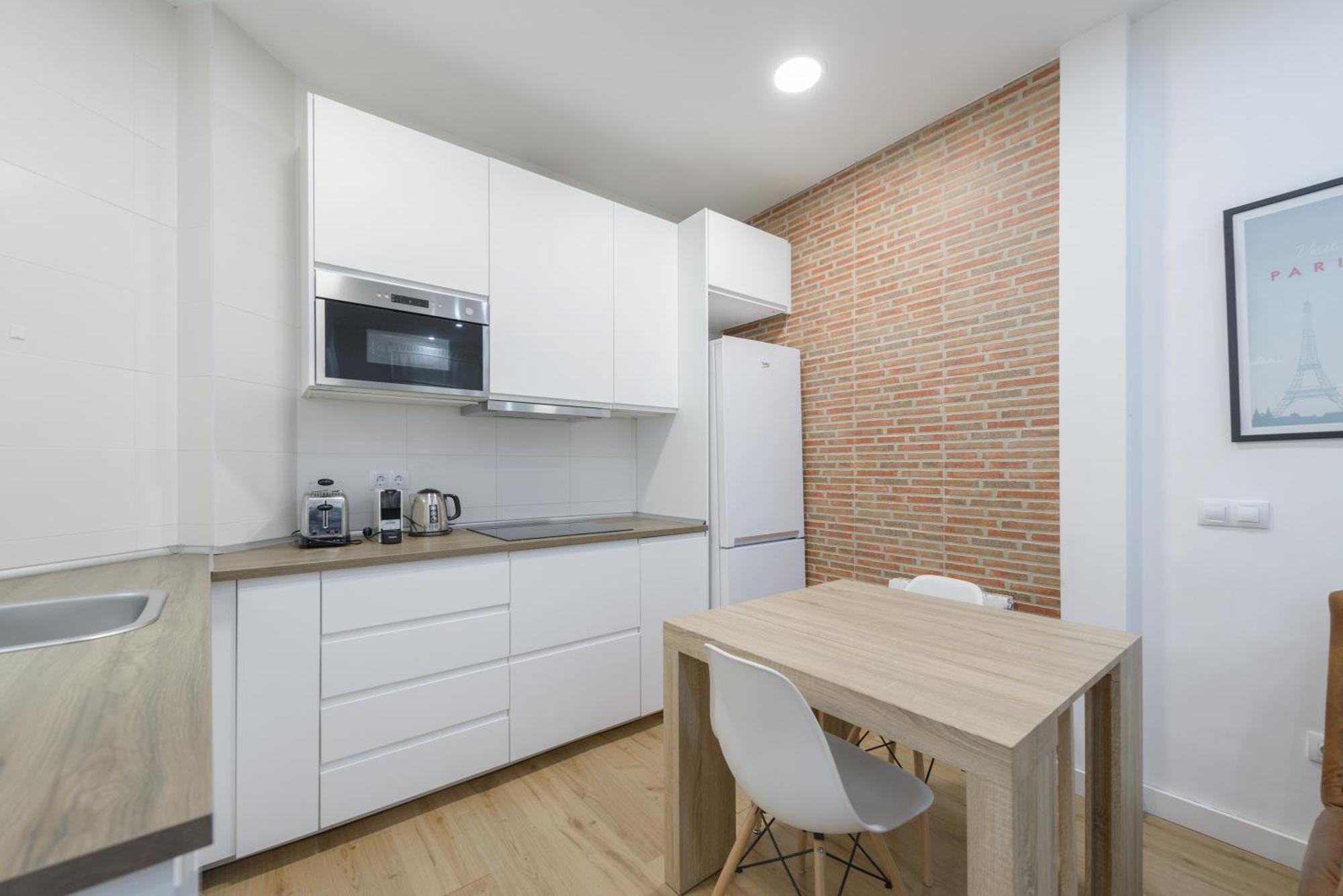Avila Calle, Precioso Estudio En Santiago Bernabeu-Estrecho En Segundo Piso Sin Ascensor Apartment Madrid Exterior foto